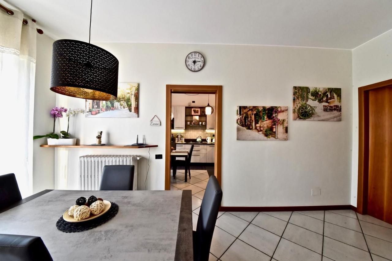 Modern Apartment Halfway Between Milan And Como Cogliate Екстер'єр фото